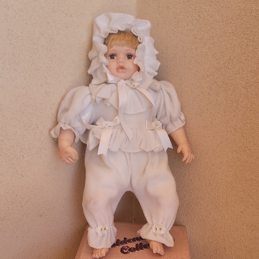 "Make Offer" White Vintage Doll with Lace Trim and Bonnet
